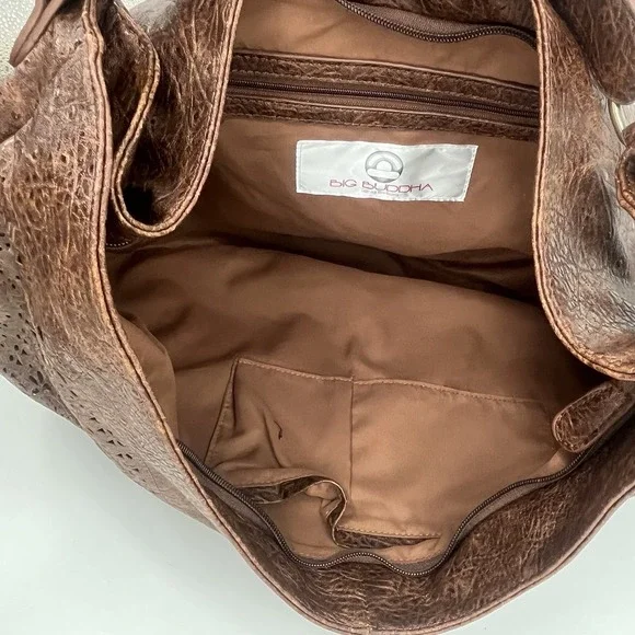 BIG BUDDLA XL Tan Bucket‎ Shoulder Bag With Laser Cutouts Over Bronze Metallic - Picture 7 of 12